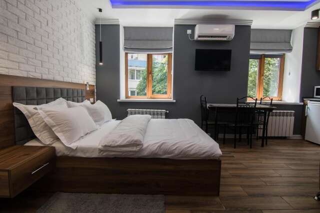 Апартаменты LUX Apartment near Arena City Киев-24